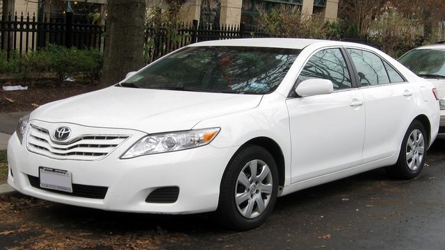 Toyota Camry: How to Paint Your Brake Calipers