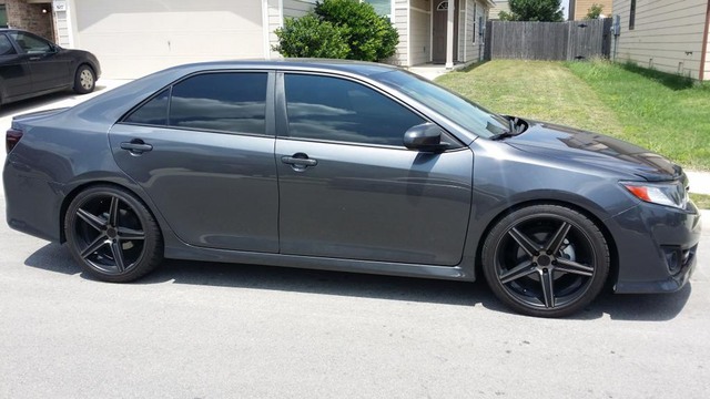 Toyota Camry 2007-2011: How to Install Lowering Springs