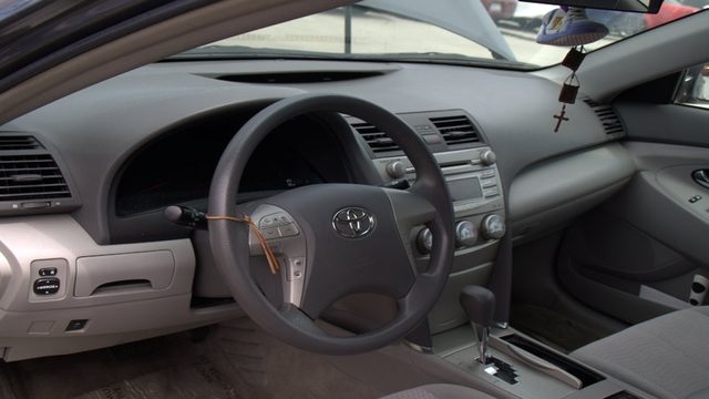 Toyota Camry 2002-2006: Steering Vibration Diagnostic Guide