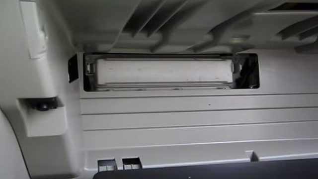 Toyota Camry 2007-2011: How to Replace Cabin Air Filter