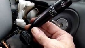 Toyota Camry 1997-2001: How to Replace Multifunction Switches