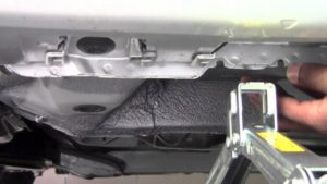 Toyota Camry: How to Jack Up Your Car