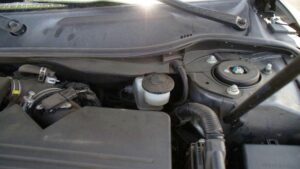 Toyota Camry 1997-2011: How to Replace Brake Fluid