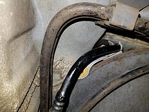 Fuel leak close to rear wheel (driver side)-20180613_173209.jpg