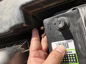 Hello, I need help starting my Camry...-625222c3-6c44-4ced-b7cb-5ef64ed92b9c.jpeg